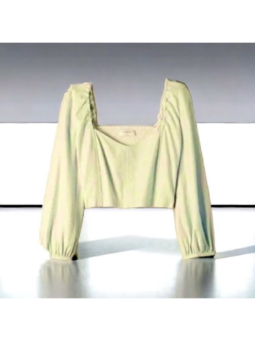 ** Babaton Hadwyn Cropped Linen Peasant Blouse in Pistachio Green Size 00